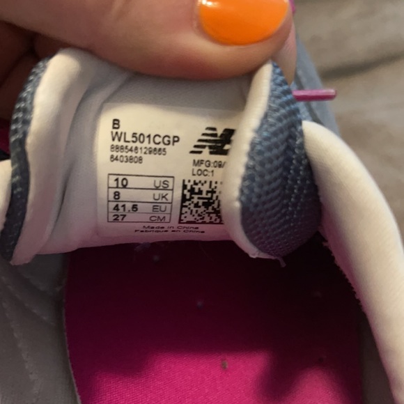 Blue and Pink New Balance Sneakers - Picture 5 of 5